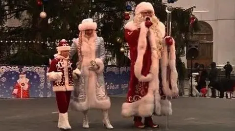 Dziadek Mróz obiecuje prezenty