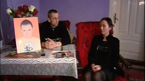 "Czego udajesz, gówniarzu?!"