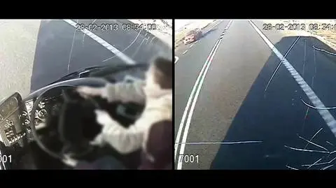 Pasażerowie za kierownicą autobusu