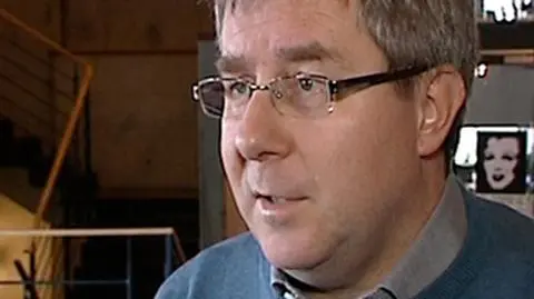 Czarnecki awaryjnie lądował. "Pilot podał inną przyczynę"