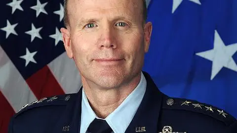 Dowódcą wojsk USA i NATO w Europie gen. Tod D. Wolters