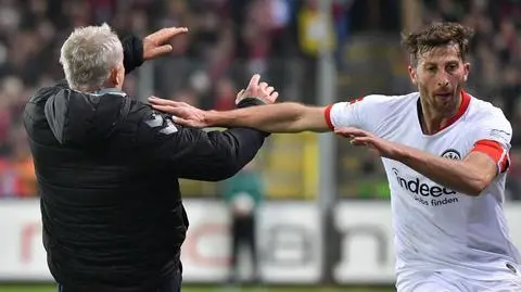 Abraham był antybohaterem weekendu Bundesligi, Lewandowski bohaterem