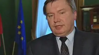 Jerzy Miller zaprzecza, że widział zdjęcia ofiar katastrofy