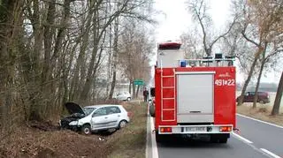 Bardzo pijany wjechał do rowu