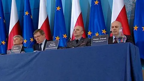 Polacy miesiąc po raporcie Millera: Nierzetelny