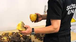 17 kg bursztynu w bagażniku auta 