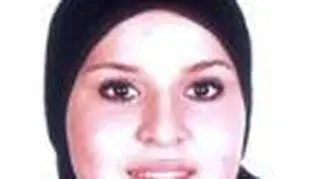 19-letnia Fauzia podróżowała z 14-letnią Aishą 
