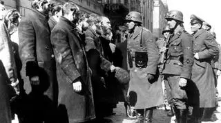 A picture from the Stroop’s report. Original German caption: “Jewish rabbis”