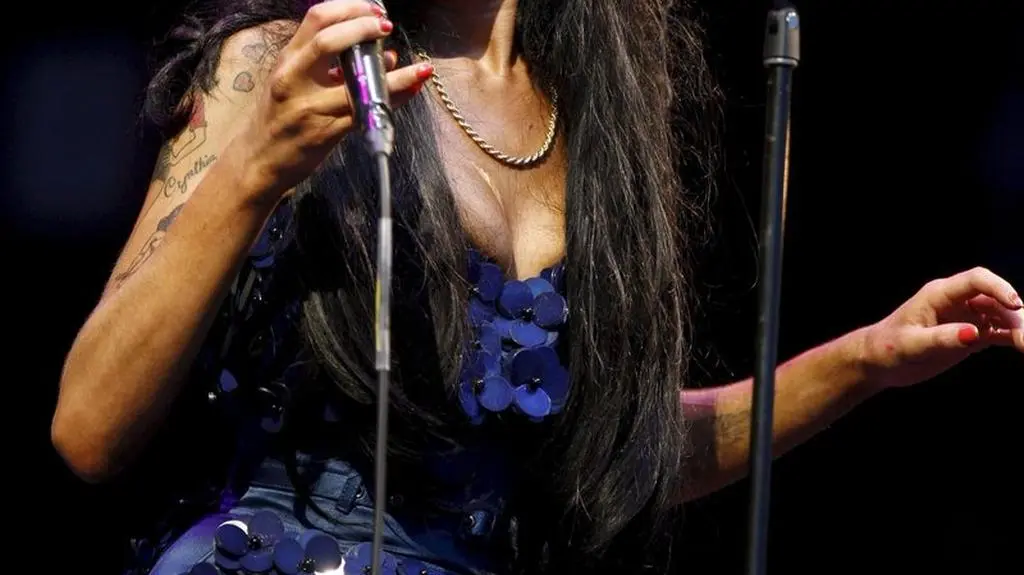 Amy w Glastonbury\EPA