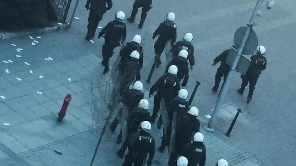 Anarchiści zajęli kamienicę w centrum Katowic