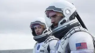 Anne Hathaway i Wes Bentley