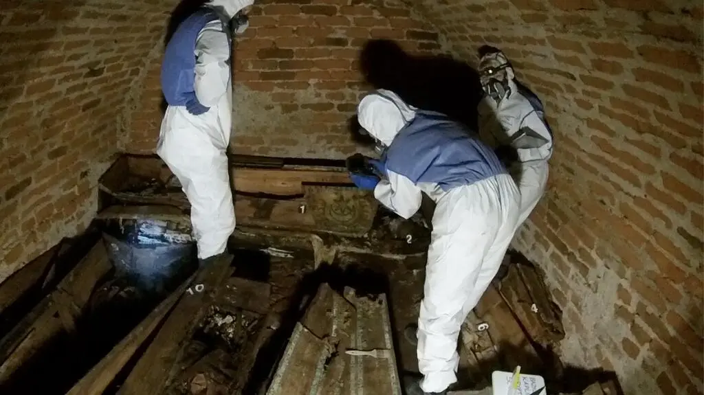 Archeolodzy weszli do krypt