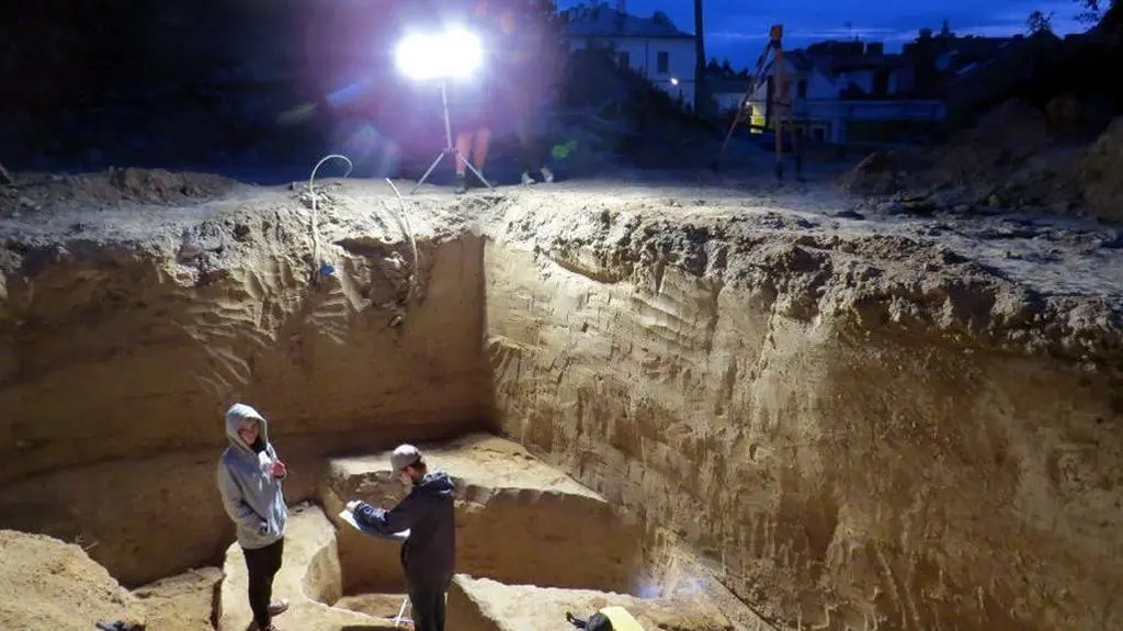 Archeolodzy znaleźli grób komorowy