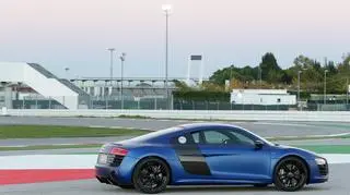 Audi 8 v10 Plus