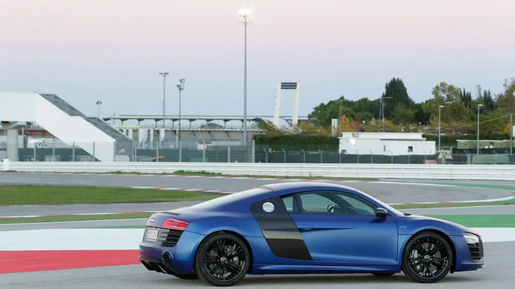 Audi 8 v10 Plus