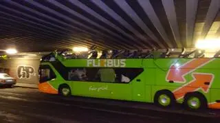 Autobus stracił dach