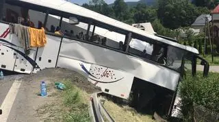 Autobusem podróżowało 46 osób i kierowca 