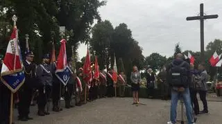 Błąd na tablicy pamiątkowej odsłoniętej w Sławnie
