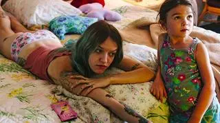 Bria Vinaite i Brooklynn Prince w "The Florida Project"