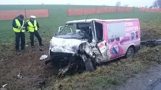 Bus został poważnie uszkodzony