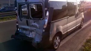 Busem podróżowało 8 osób