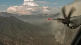 C-130 Hercules w akcji nad ogniem