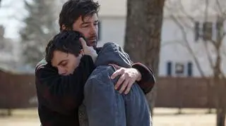 Casey Affleck i Kyle Chandler w filmie "Manchester by the Sea"