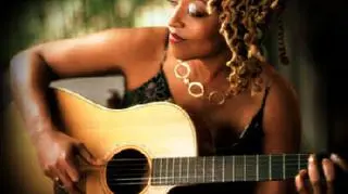 Cassandra Wilson to jedna z najwybitniejszych współczesnych wokalistek jazzowych