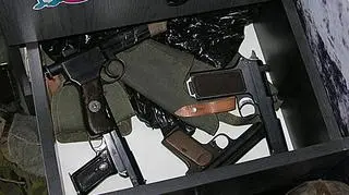 CBŚ przeszukało 10 obiektów na Podkarpaciu (fot. policja Rzeszów)