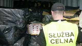 Celnicy znaleźli 10 mln sztuk papierosów