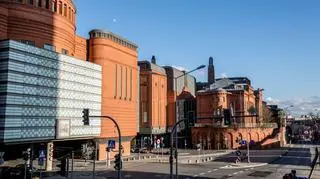 Centrum Handlu, Sztuki i Biznesu Stary Browar powstało w 2003 r.