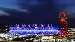 Ceremonia widziana z zewnątrz