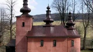 Cerkiew w Blechnerce po wymianie pokrycia dachu