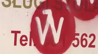 Zamalowane zostało już kilkaset reklam