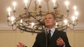 Chcę jak najszybciej pojechać do Moskwy - stwierdził dziś premier i wyciągając rękę do Rosji zapowiedział: -Przestaniemy blokować jej wejście do OECD (PAP/Bartłomiej Zborowski)