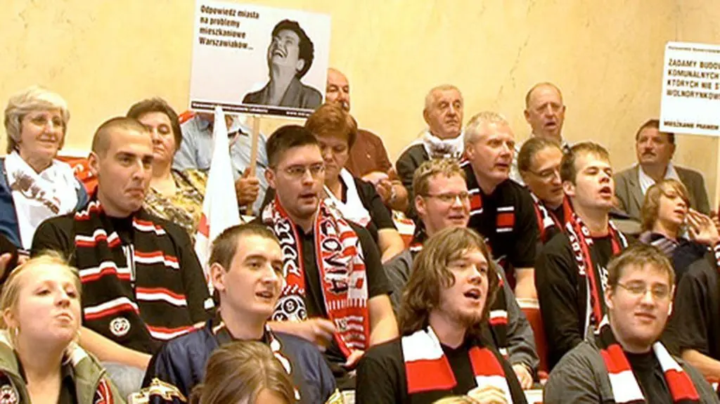 "Chcemy stadionu, Gronkiewicz, chcemy stadionu"