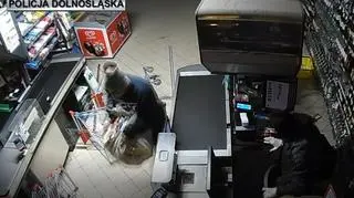Co najmniej sześć razy włamali się do marketów