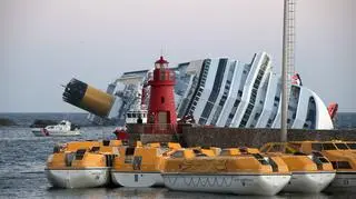 Costa Concordia została uznana przez firmę za stratę i "najprawdopodobniej" trafi na złom (Fot