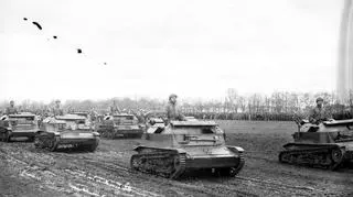 Defilada oddziałów pancernych - 1937 r