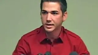 Derrick Burts, kiedyś aktor filmów porno, po zakażeniu HIV 9 miesięcy temu, walczy o zmiany w branży (fot. YouTube)