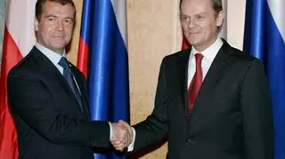 Dimitrij Miedwiediew i Donald Tusk po wspólnym spotkaniu
