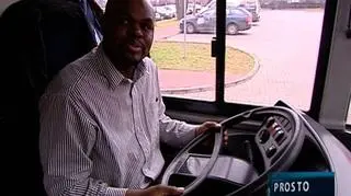 Dla Mohameda kierowanie autobusem to pasja (TVN24)