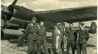 Do-17 były szeroko wykorzystywane podczas Kampanii Wrześniowej, tutaj akurat bomba "dla Warszawy"