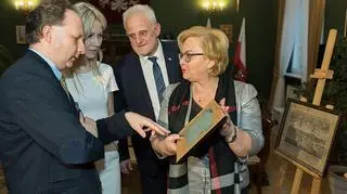 Do przekazania prac doszło w niedzielę 