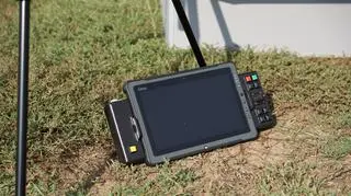 Do sterowania dronem warmate służy niewielka konsola