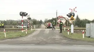 Do wypadku doszło na przejeździe kolejowym