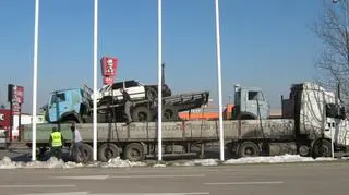 Do zabezpieczenia ładunku wykorzystano tylko 3 pasy i łańcuch