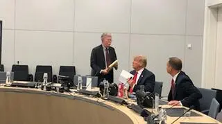 Donald Trump zaprosił Andrzeja Dudę do swojego pokoju w siedzibie NATO