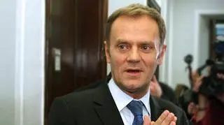Donald Tusk na drugim miejscu w sondażu CBOS