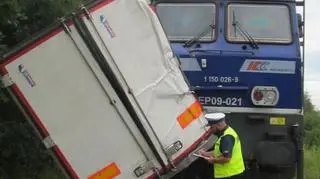 Drzwi ciężarówki na lokomotywie